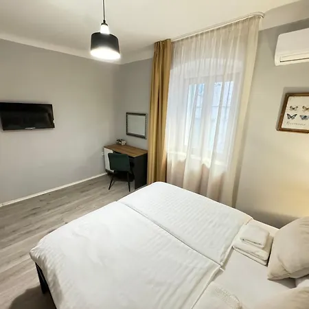 Four Seasons Apartment Rijeka Exterior photo
